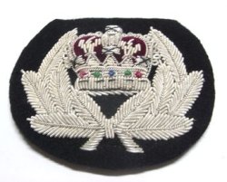 画像1: イギリス　Crown Emblem (Black) 51*65mm