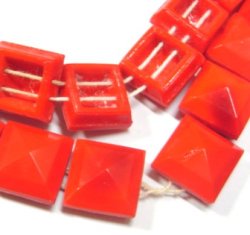 画像1: 2hole Red Square Beads 13mm