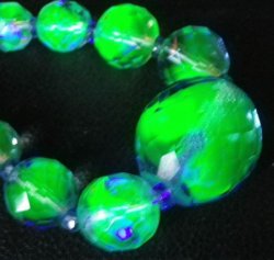 画像1: Antique Uranium Glass Beads Necklace