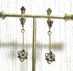 画像2: Antique Gold Metal w/Blue Stone Pierced Earrings