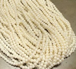 画像1: Tiny Pearl Strrand 2.7-2.8mm 1本(70cm)