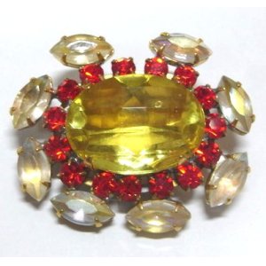 画像: Vintage Rhinestone Button 44*39mm