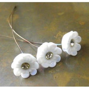 画像: White Flower Wired Beads/w Rhinestone 10mm 