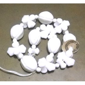 画像: White Nuts Beads 1連　22cm