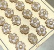 画像1: Vintage Fower Peral Button 13.2*11.1mm