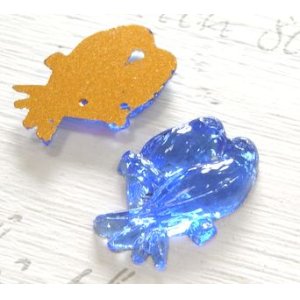 画像: Blue Glass Kissing Bird Cab