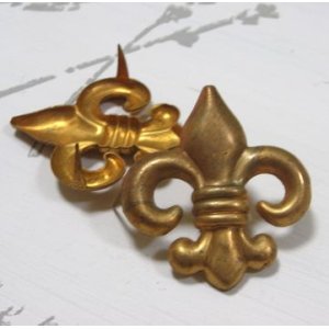 画像: Brass Fleur-de-lis (L)