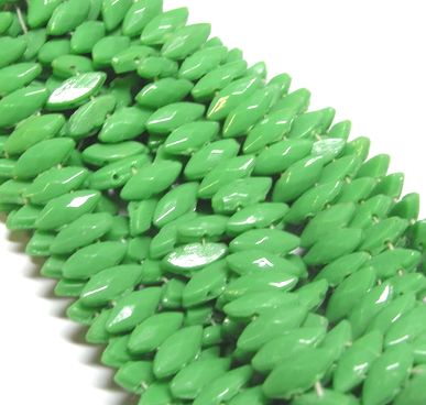 画像1: Lt. Green Navette 2hole Beads(5個入り）