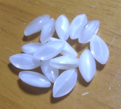 画像1: White Moonstone Navete 10*5mm(10個入り)