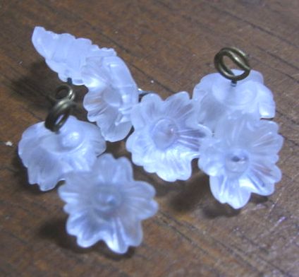 画像1: Frosted Clear 1ring Flower Beads 10mm(10個入り）