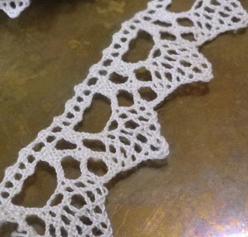 画像2: Antique Lace ivory 21mm x 65cm