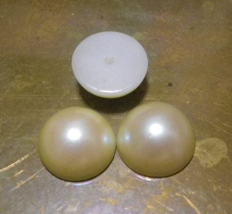 画像1: Ivory Pearl Round 11.3mm (10個入り）